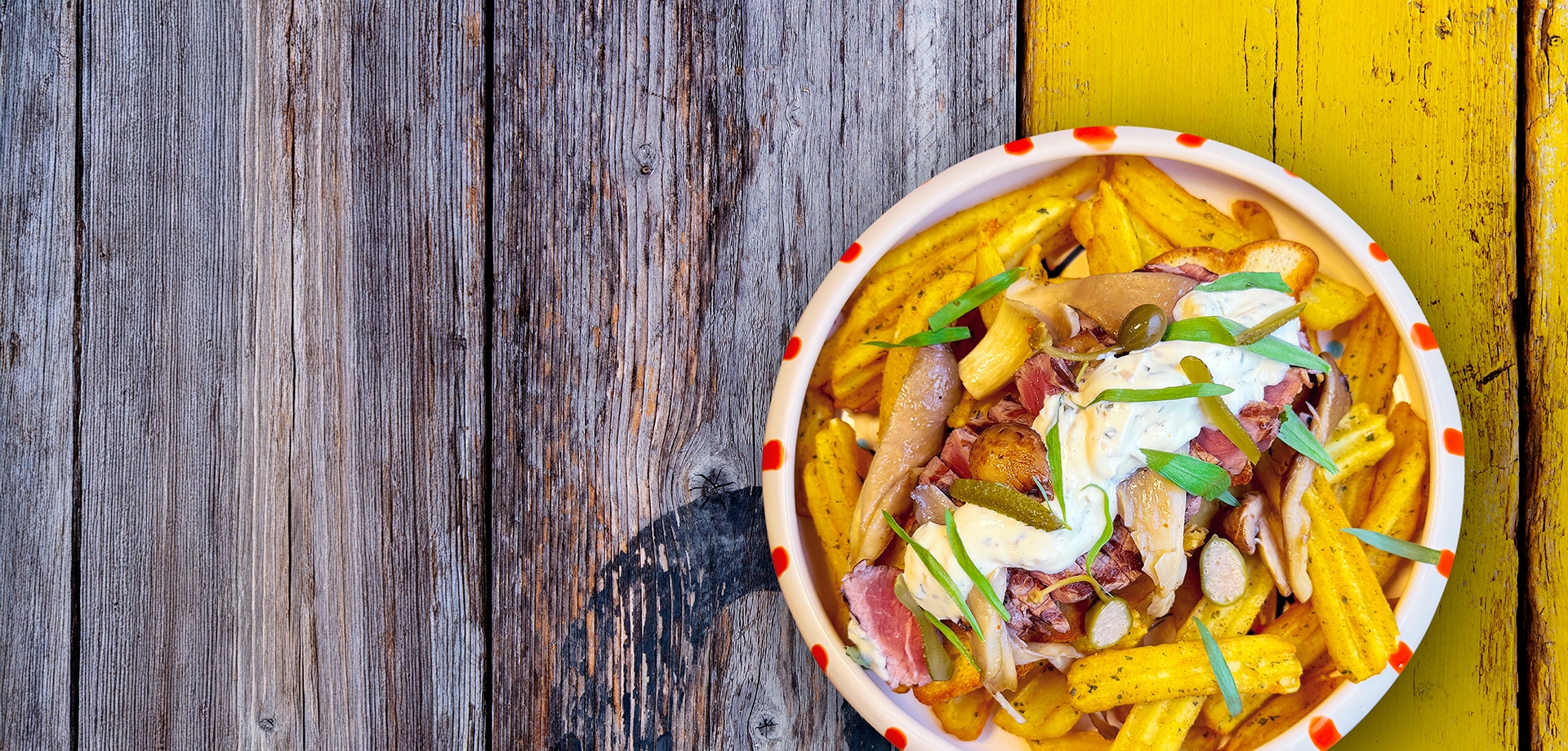 szenzacios_francia_bisztro_loaded_fries