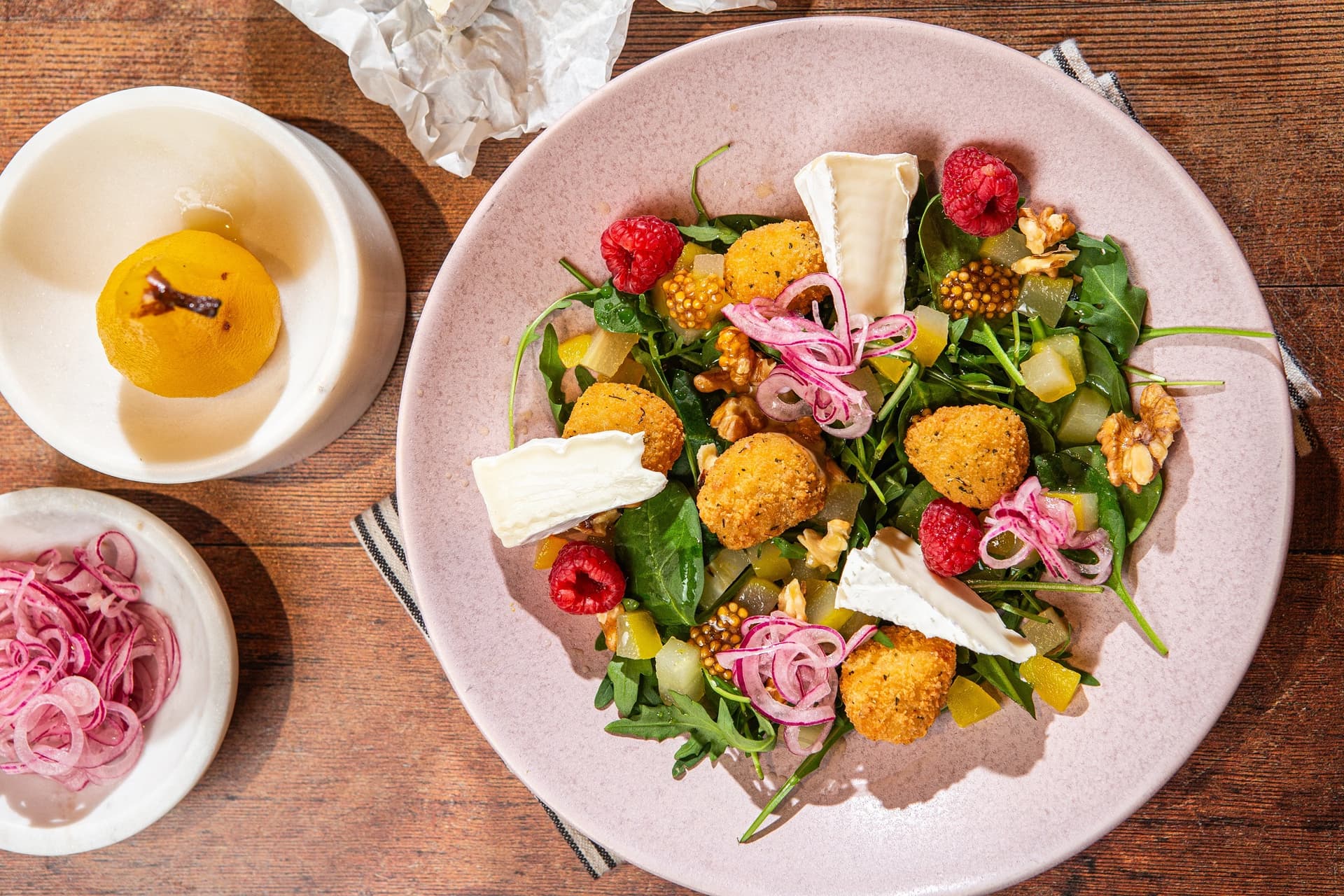 salata_aviko_camembert_falatkakkal