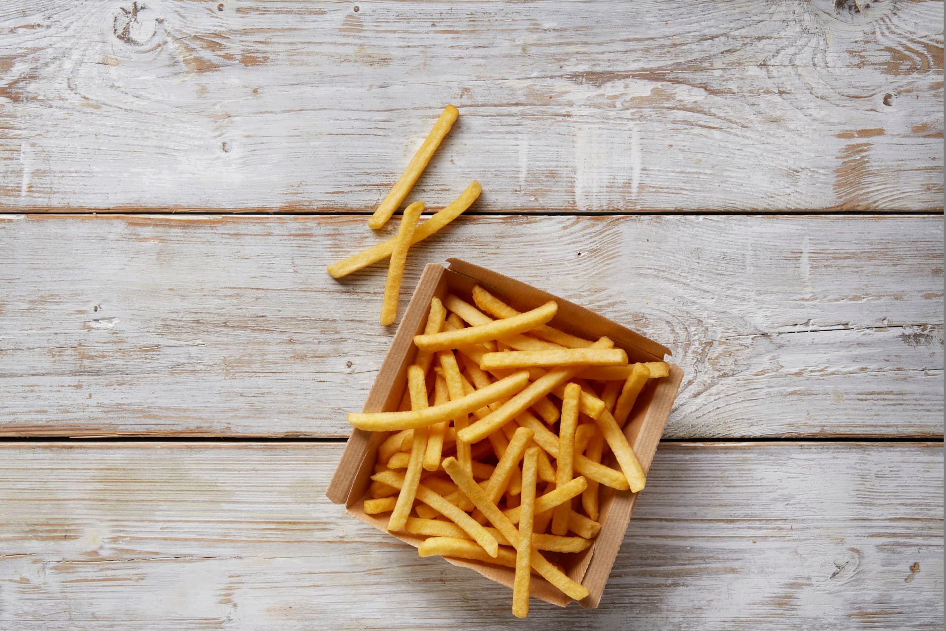 aviko hutott_super_crunch_hasabburgonya_ropogos_bevonattal_7_mm_talalva