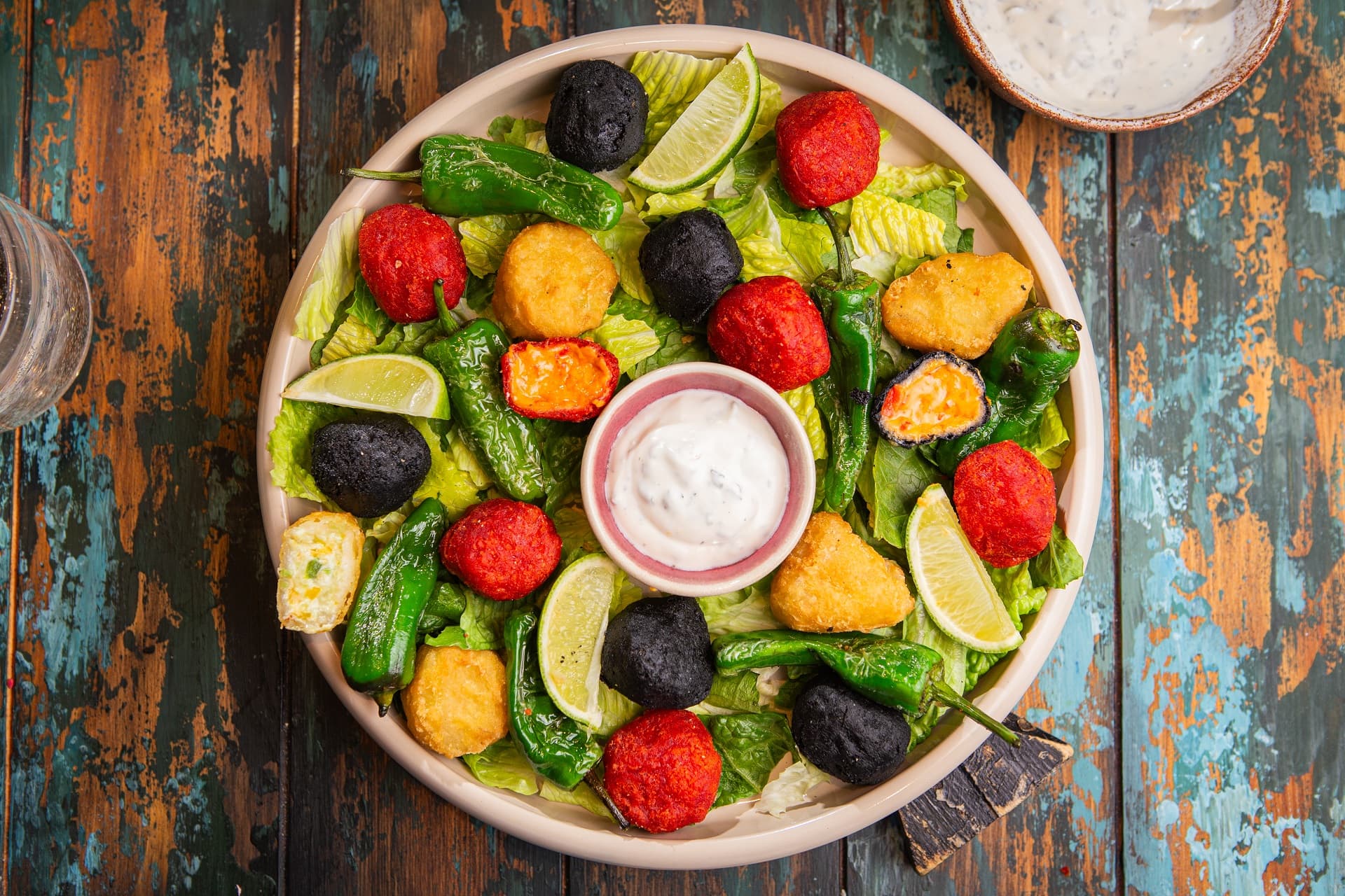 sajtfalatok_pikans_joghurtos_martogatossal | Receptek Aviko Food Service termékekkel