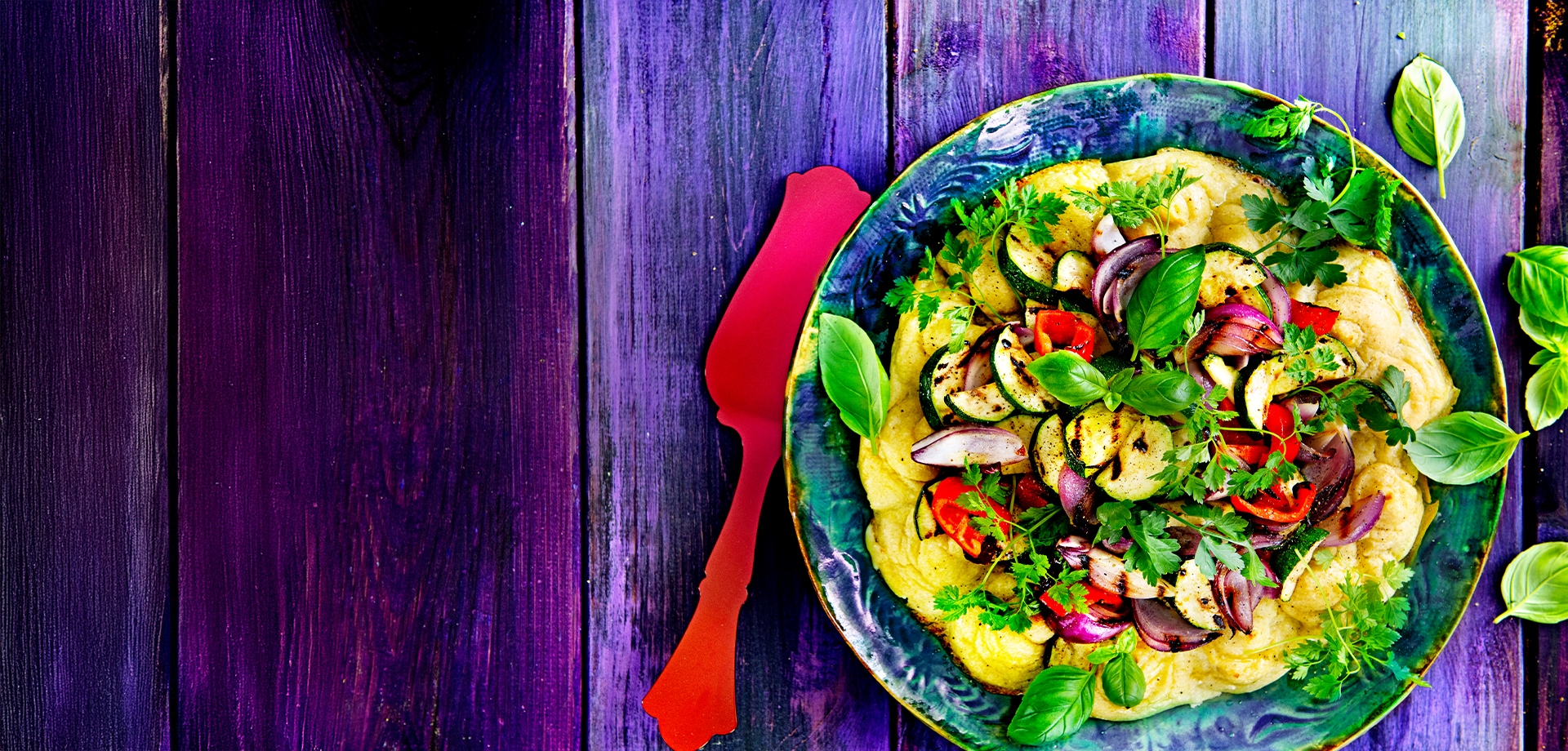 Sós "pavlova" grillezett zöldségekkel